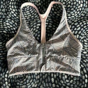 Lululemon blush quartz banana leaf cool to street bra